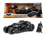 Batmobile "The Dark Knight" 1/24 avec figurine Batman - 2008